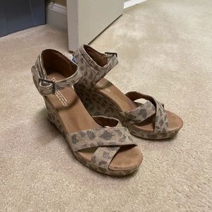 Tom’s Wedge Sandal